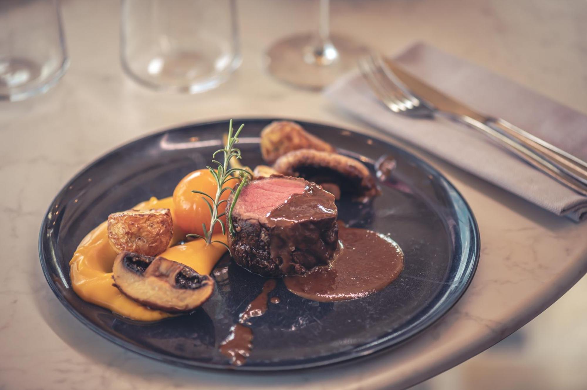 Logis Hotel Restaurant Le Plantevin Propiac 외부 사진
