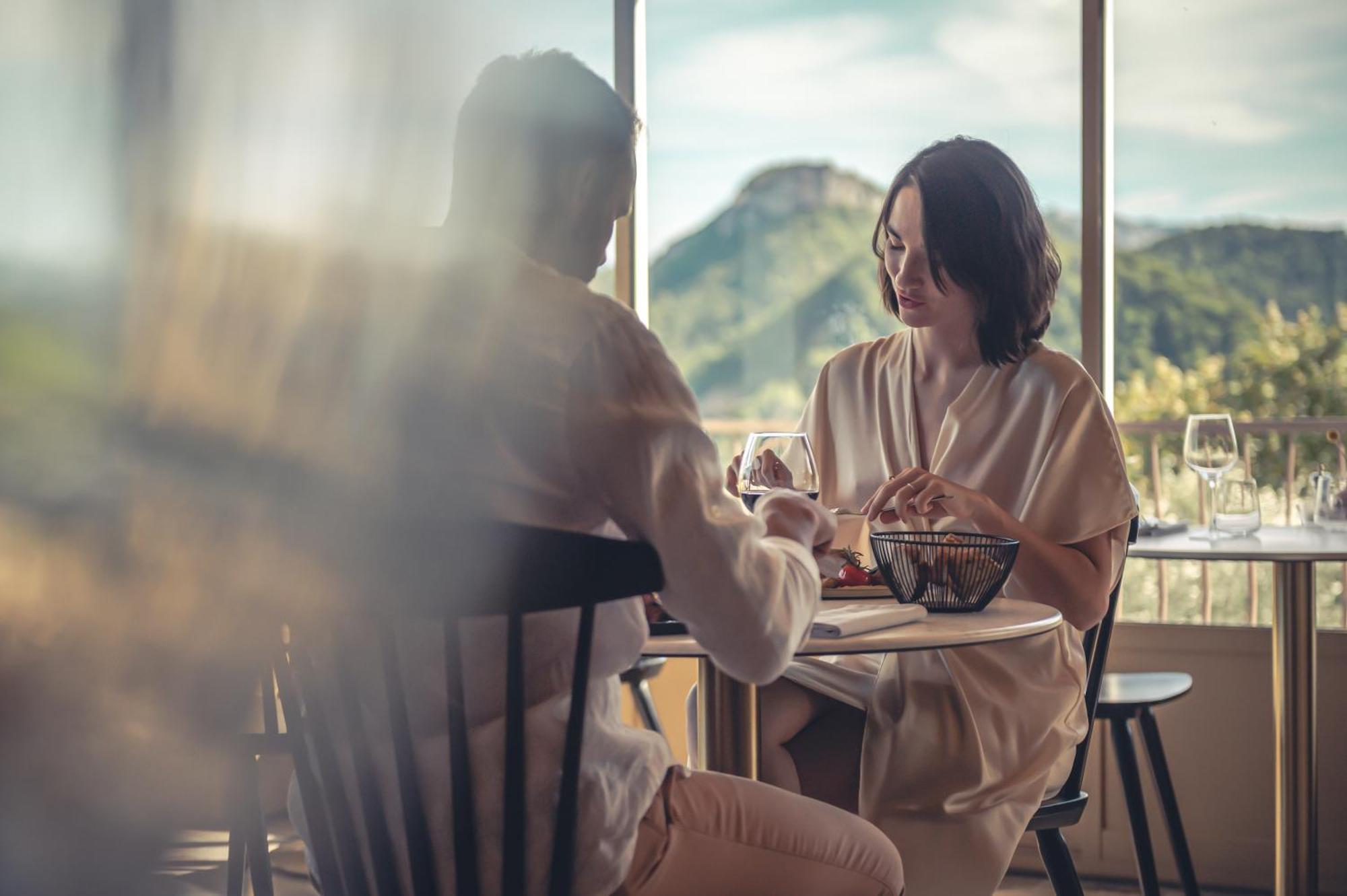 Logis Hotel Restaurant Le Plantevin Propiac 외부 사진